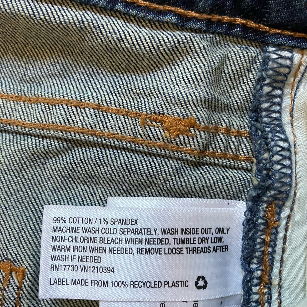 Shorts - Picture 8 of 8